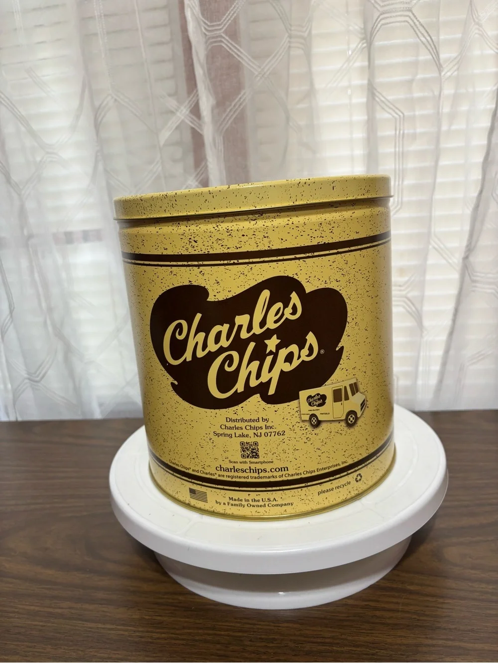 Charles chips old-fashioned can retro 8 inches wide 8 1/2 inches tall